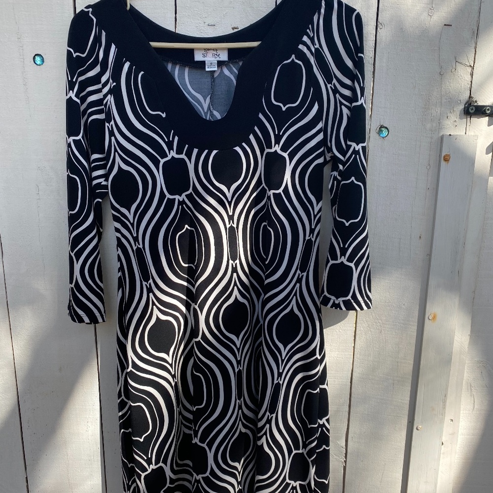 Black and white dress